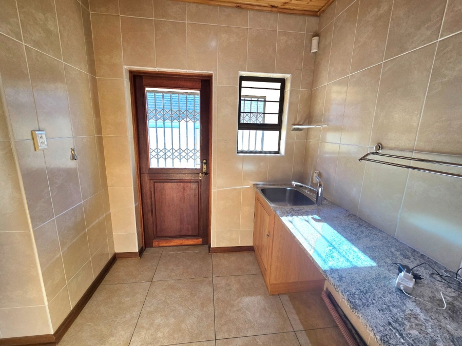 To Let 3 Bedroom Property for Rent in La Provance Free State